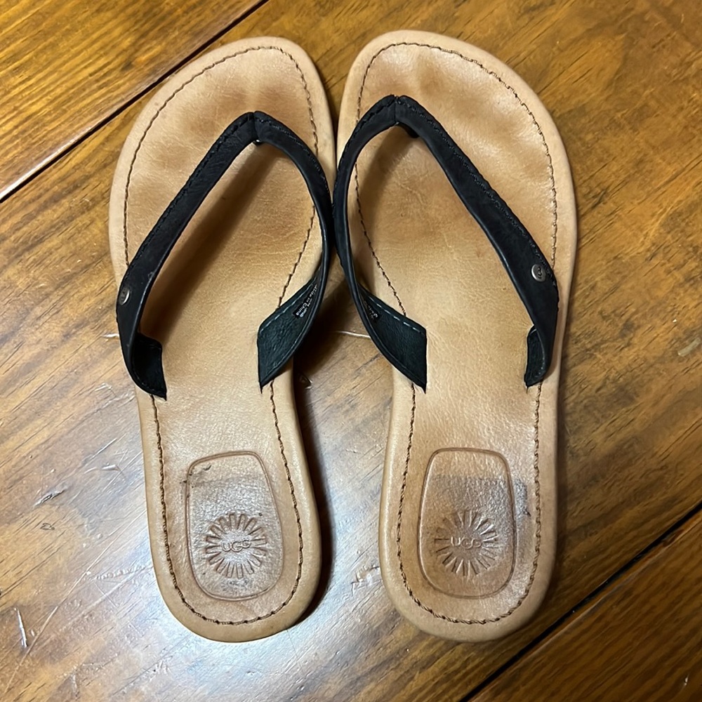 UGG Flip Flops